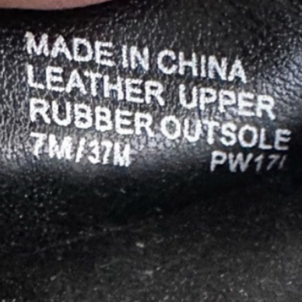 NIB - Michael Kors Bella Black Leather Slide Sandals Size 7 - Picture 6 of 6